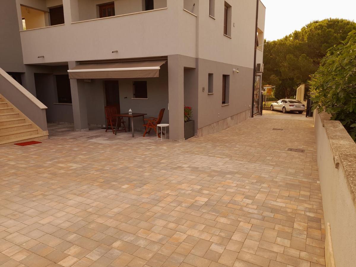 Apartments Ester Victoria Medulin Exterior photo