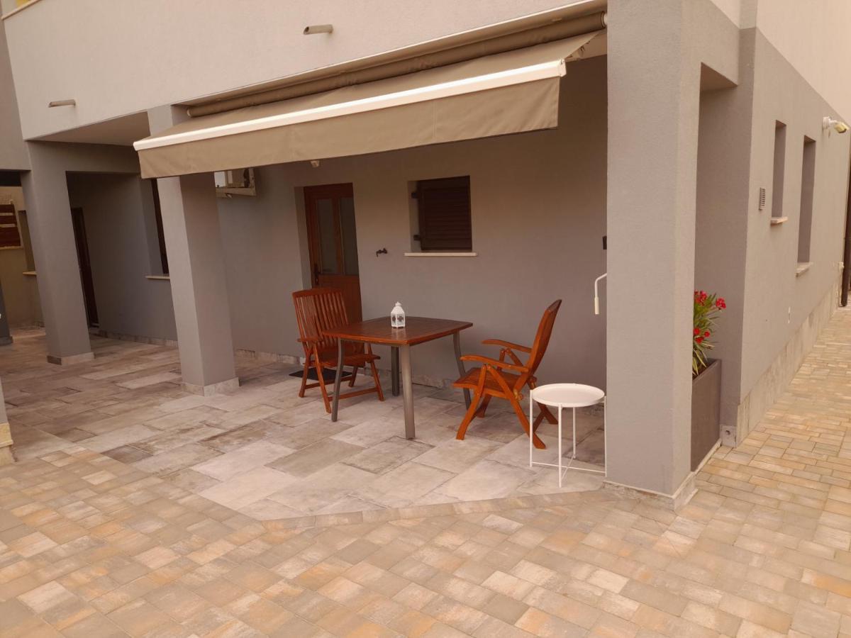 Apartments Ester Victoria Medulin Exterior photo